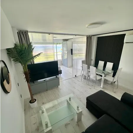 Jsh Primera Linea アパート ベニドルム