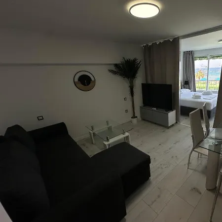 アパート Jsh Primera Linea